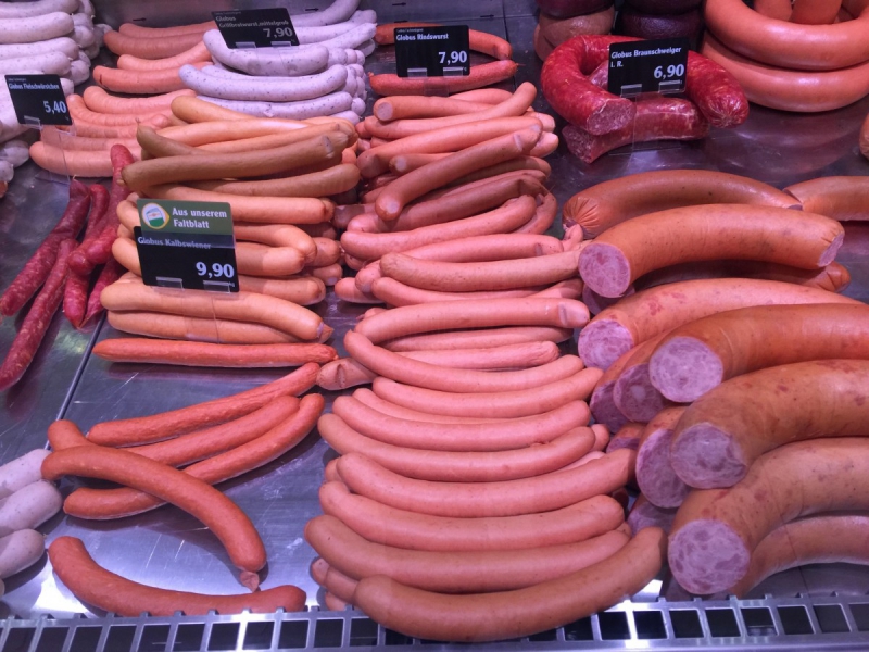 vente-CANNES-min_sausages_meat_butchery-1069321